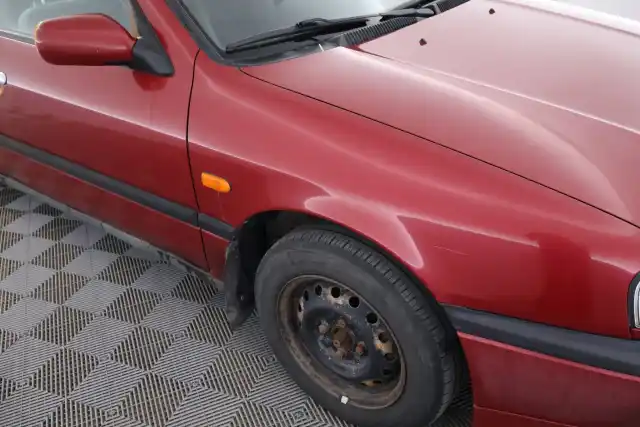 Punainen Henkilöauto, Nissan Primera – TGP-738