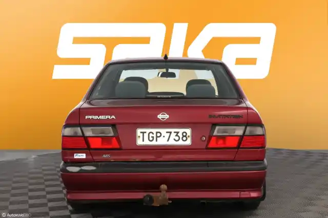 Punainen Henkilöauto, Nissan Primera – TGP-738