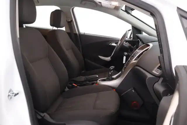 Valkoinen Viistoperä, Opel Astra – THZ-628