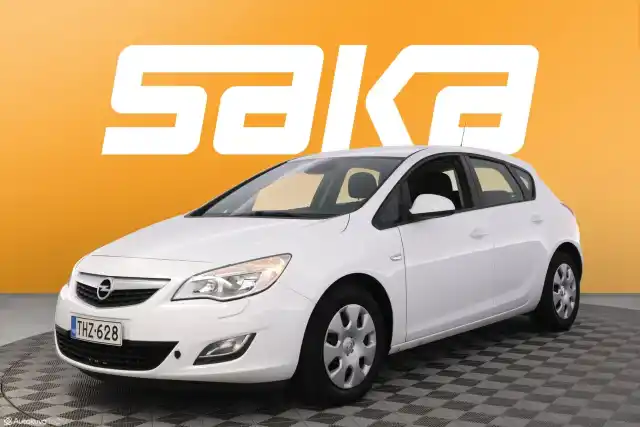 Valkoinen Viistoperä, Opel Astra – THZ-628