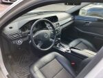 Valkoinen Sedan, Mercedes-Benz E – TKZ-758, kuva 4