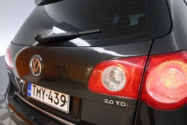 Ruskea (beige) Farmari, Volkswagen Passat – TMY-439