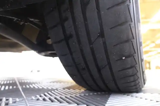 Punainen Tila-auto, Skoda Roomster – TMZ-566