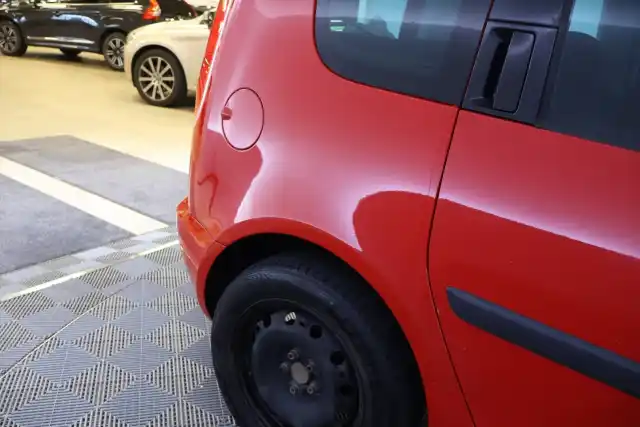 Punainen Tila-auto, Skoda Roomster – TMZ-566