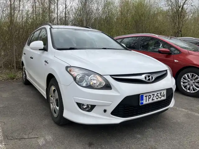 Valkoinen Farmari, Hyundai i30 – TPZ-534
