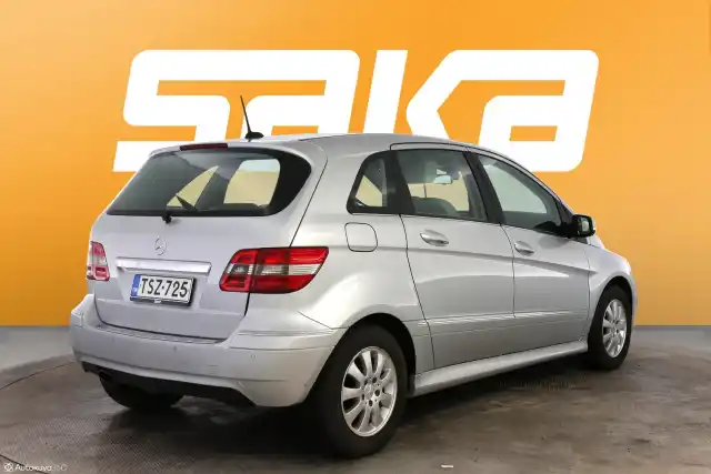 Harmaa Tila-auto, Mercedes-Benz B – TSZ-725