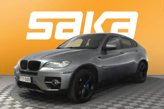 Harmaa Maastoauto, BMW X6 – TTY-553