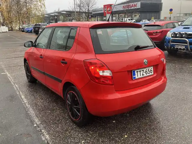 Punainen Viistoperä, Skoda Fabia – TTZ-656