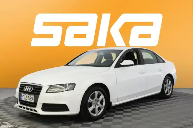 Valkoinen Sedan, Audi A4 – TUZ-469