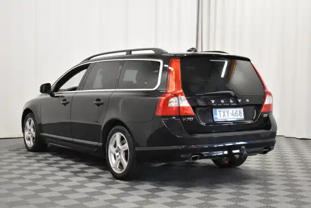 Musta Farmari, Volvo V70 – TXY-468