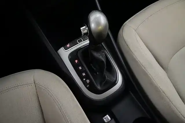 Ruskea Viistoperä, Kia Rio – TYX-564