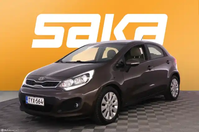 Ruskea Viistoperä, Kia Rio – TYX-564