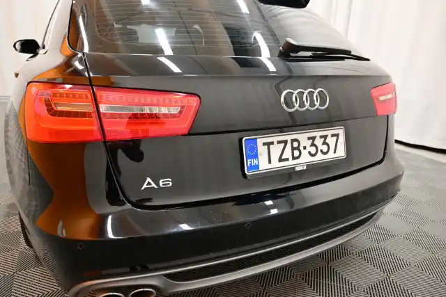 Musta Farmari, Audi A6 – TZB-337