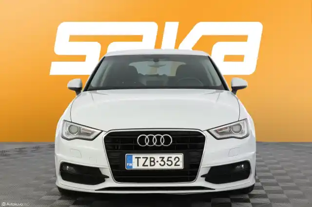 Valkoinen Viistoperä, Audi A3 – TZB-352