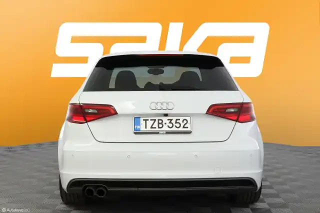 Valkoinen Viistoperä, Audi A3 – TZB-352