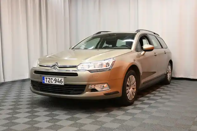 Ruskea Farmari, Citroen C5 – TZC-946