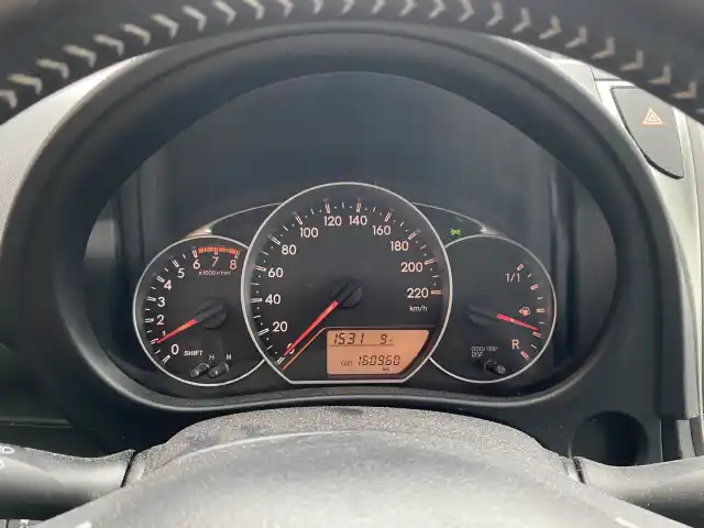 Hopea Tila-auto, Toyota Verso-S – TZC-989