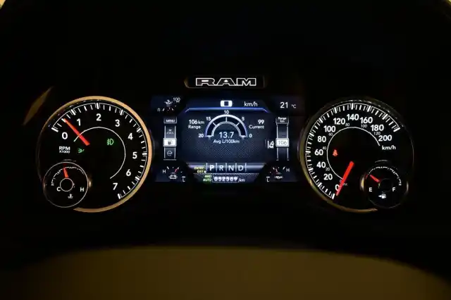 Musta Kuorma-auto, DODGE RAM – TZE-214