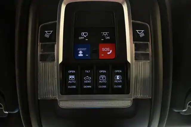 Musta Kuorma-auto, DODGE RAM – TZE-214