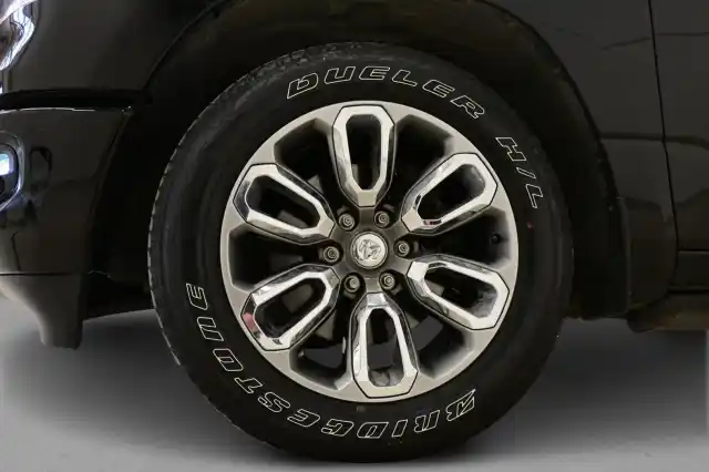 Musta Kuorma-auto, DODGE RAM – TZE-214
