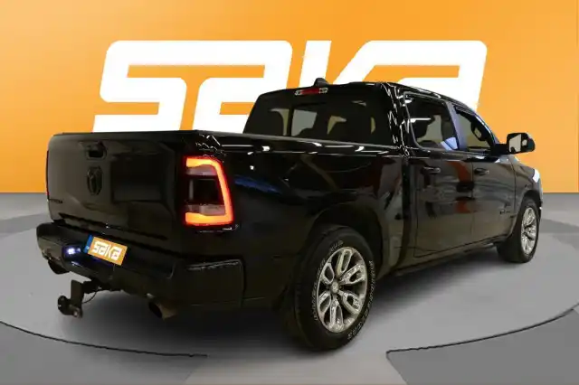 Musta Kuorma-auto, DODGE RAM – TZE-214