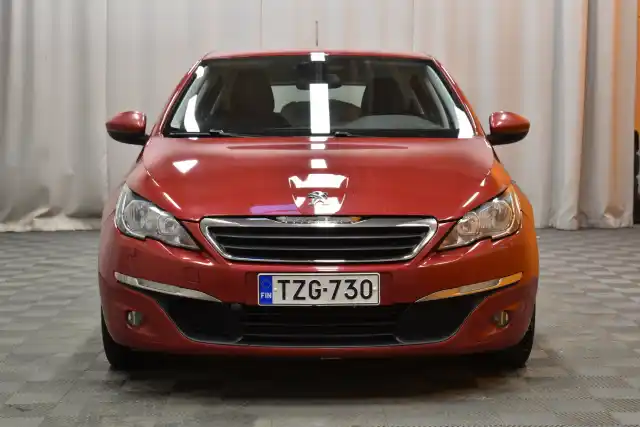 Punainen Viistoperä, Peugeot 308 – TZG-730