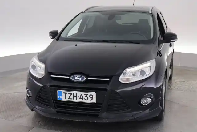 Musta Farmari, Ford Focus – TZH-439