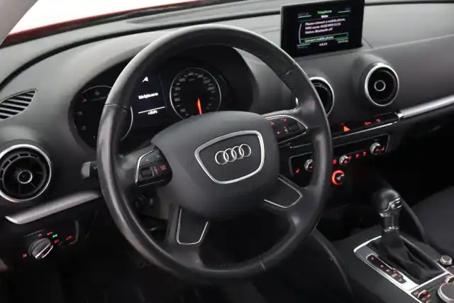 Punainen Viistoperä, Audi A3 – TZH-771