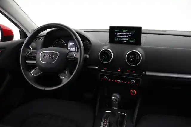 Punainen Viistoperä, Audi A3 – TZH-771