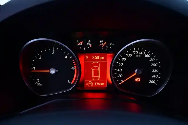 Punainen Farmari, Ford Mondeo – TZI-283