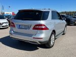 Harmaa Maastoauto, Mercedes-Benz ML – TZI-922, kuva 5