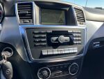Harmaa Maastoauto, Mercedes-Benz ML – TZI-922, kuva 9