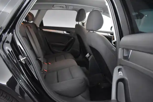 Musta Farmari, Audi A4 – TZK-655