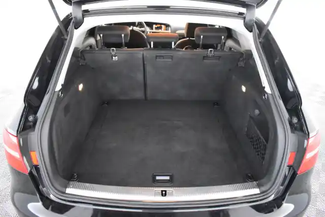 Musta Farmari, Audi A4 – TZK-655