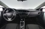 Punainen Farmari, Toyota Auris – TZL-200, kuva 9