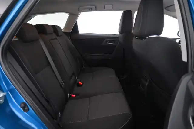 Sininen Farmari, Toyota Auris – TZM-151