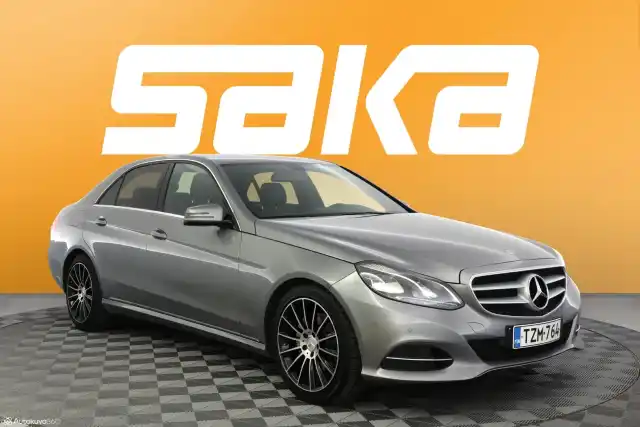 Vihreä Sedan, Mercedes-Benz E – TZM-764
