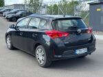 Musta Viistoperä, Toyota Auris – TZN-105, kuva 4