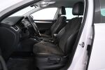 Valkoinen Viistoperä, Skoda Octavia – TZN-332, kuva 14
