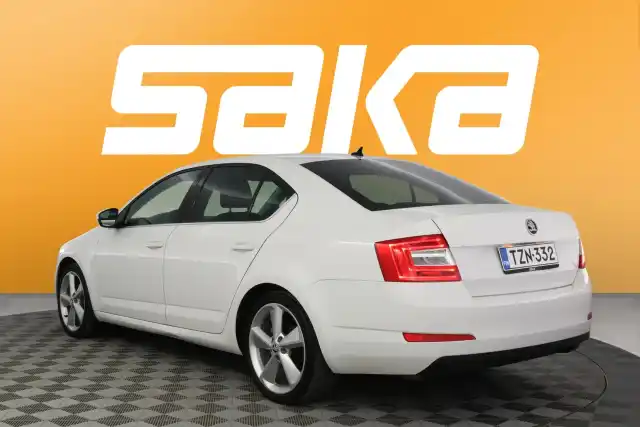 Valkoinen Viistoperä, Skoda Octavia – TZN-332