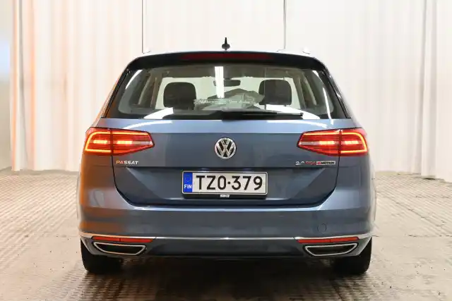 Sininen Farmari, Volkswagen Passat – TZO-379