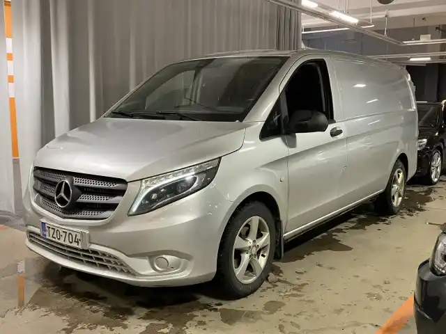 Harmaa Pakettiauto, Mercedes-Benz Vito – TZO-704