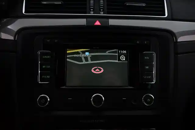 Sininen Farmari, Skoda Superb – TZR-618