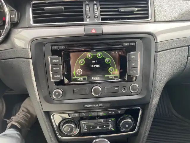 Sininen Farmari, Skoda Superb – TZR-618