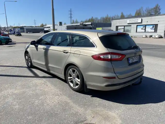 Harmaa Farmari, Ford Mondeo – TZR-713