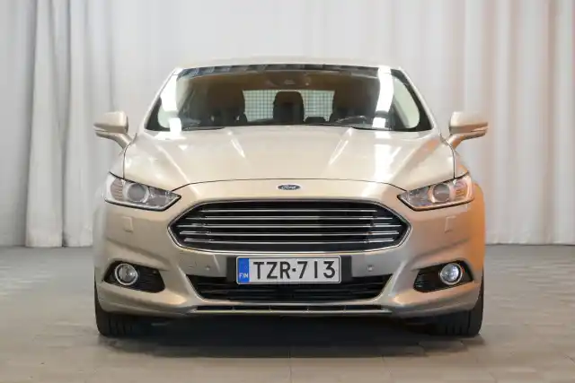 Harmaa Farmari, Ford Mondeo – TZR-713