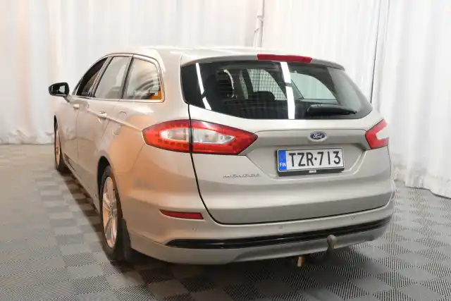 Harmaa Farmari, Ford Mondeo – TZR-713