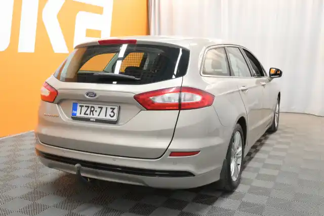 Harmaa Farmari, Ford Mondeo – TZR-713