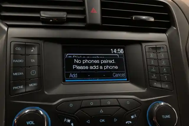 Harmaa Farmari, Ford Mondeo – TZR-713