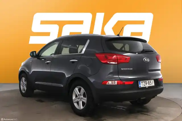 Harmaa Maastoauto, Kia Sportage – TZR-851